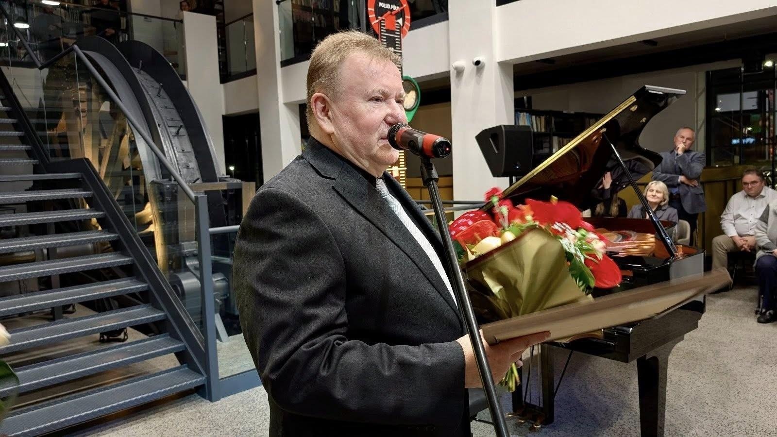 Zdjęcie w galerii na portalu naszwodzislaw.com: Pszów uhonorował Jacka Zganiacza. Recital fortepianowy i tytuł Honorowego Obywatela Miasta wiadomości z regionu