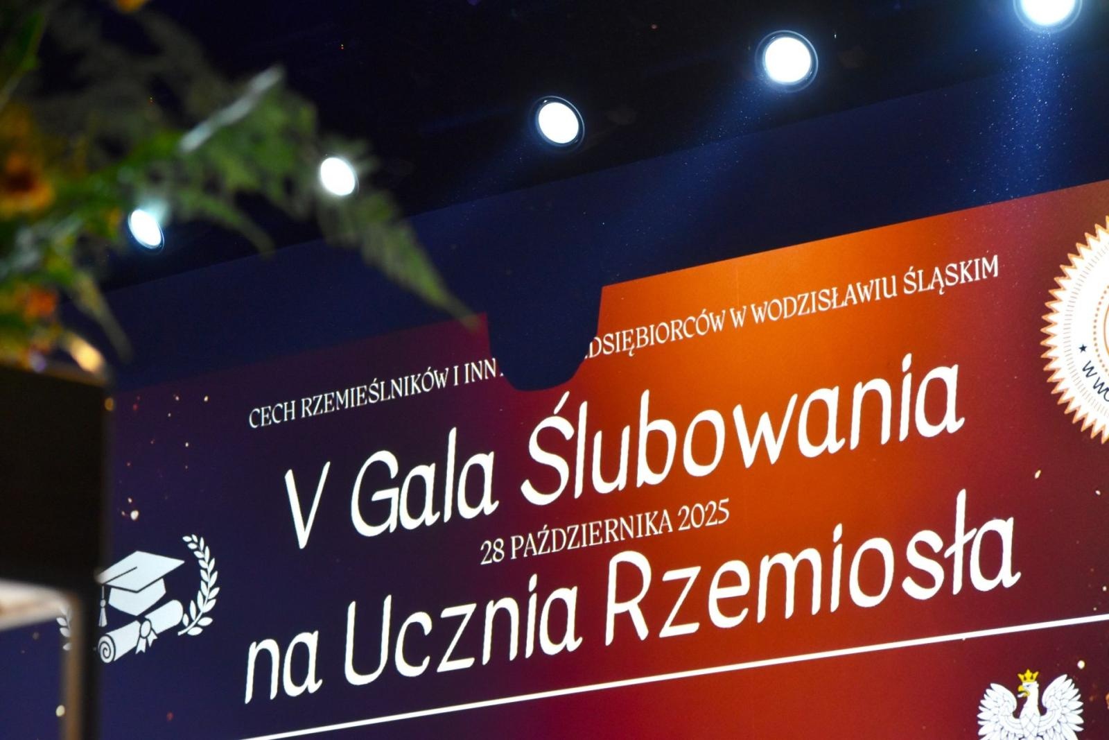 Zdjęcie w galerii na portalu naszwodzislaw.com: Zrobili pierwszy krok w stronę zawodowej przyszłości wiadomości z regionu
