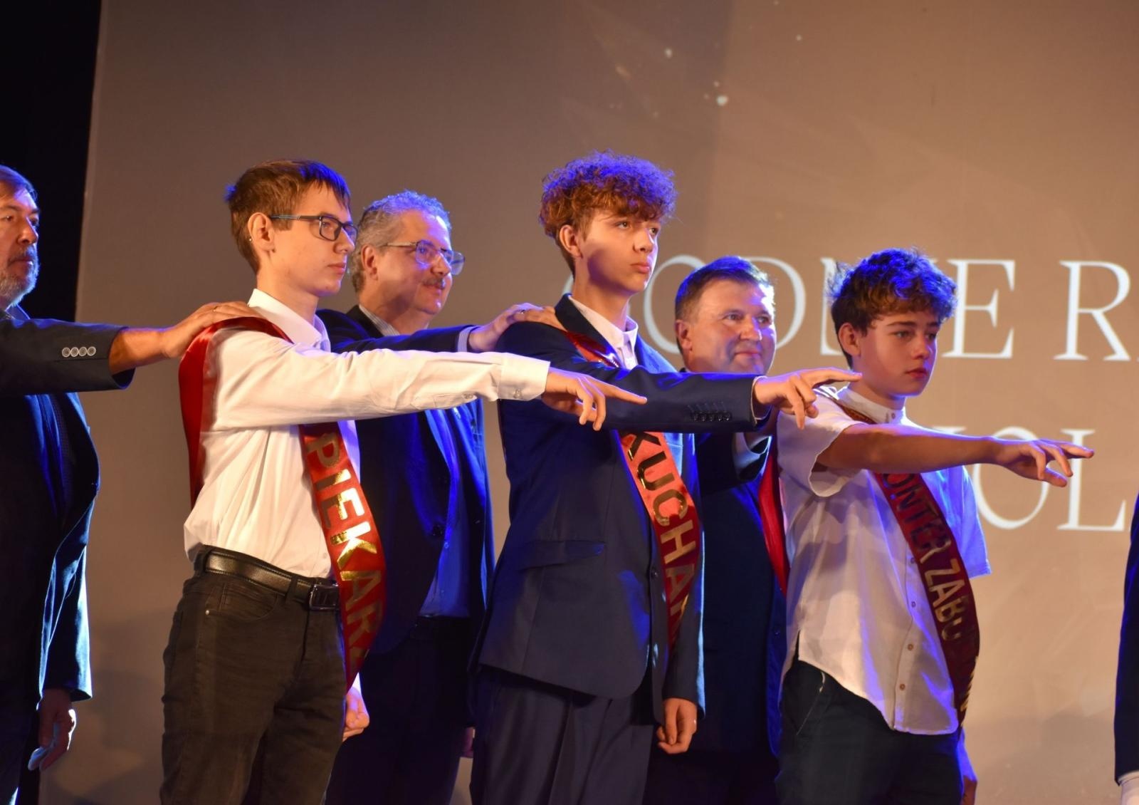 Zdjęcie w galerii na portalu naszwodzislaw.com: Zrobili pierwszy krok w stronę zawodowej przyszłości wiadomości z regionu