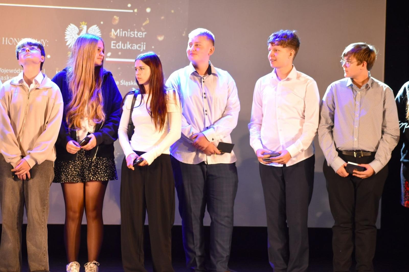 Zdjęcie w galerii na portalu naszwodzislaw.com: Zrobili pierwszy krok w stronę zawodowej przyszłości wiadomości z regionu