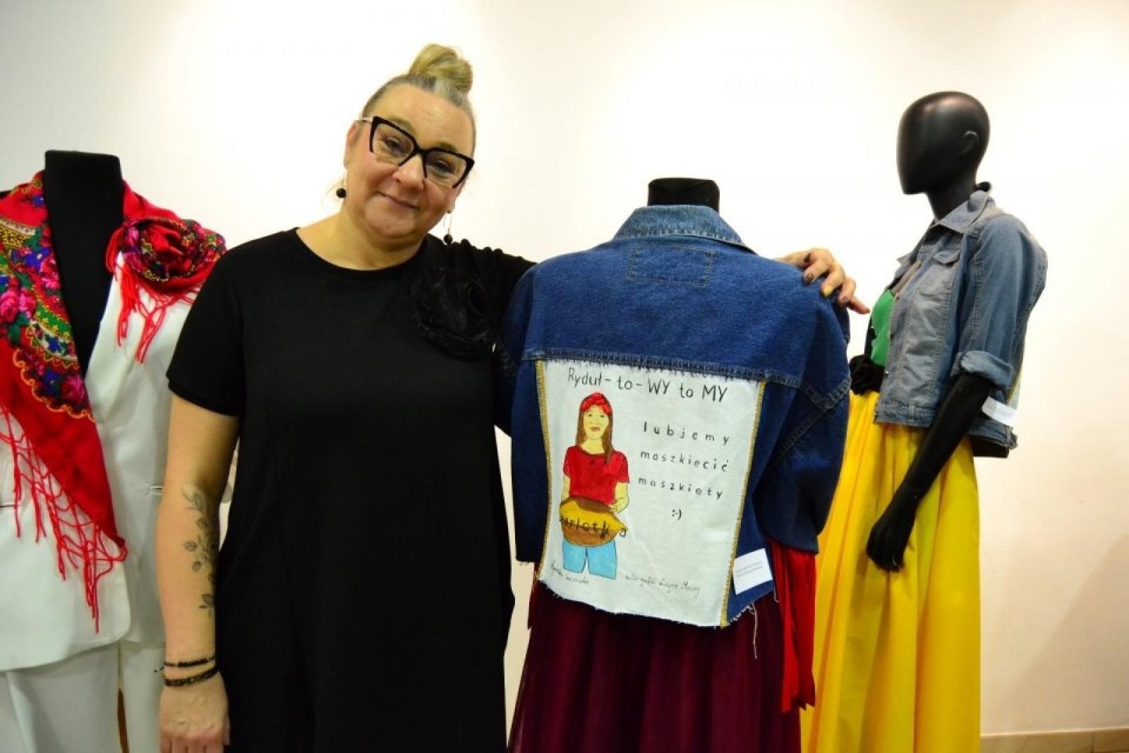 Zdjęcie w galerii na portalu naszwodzislaw.com: W rydułtowskiej książnicy podsumowano inicjatywę Fedrujemy Śląsk – Śląsk nosimy z dumą wiadomości z regionu