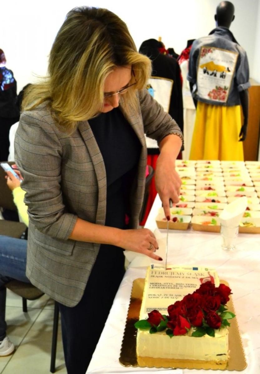 Zdjęcie w galerii na portalu naszwodzislaw.com: W rydułtowskiej książnicy podsumowano inicjatywę Fedrujemy Śląsk – Śląsk nosimy z dumą wiadomości z regionu