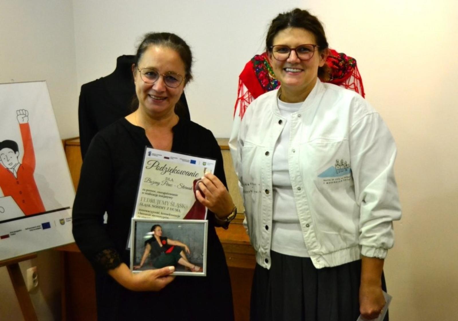 Zdjęcie w galerii na portalu naszwodzislaw.com: W rydułtowskiej książnicy podsumowano inicjatywę Fedrujemy Śląsk – Śląsk nosimy z dumą wiadomości z regionu