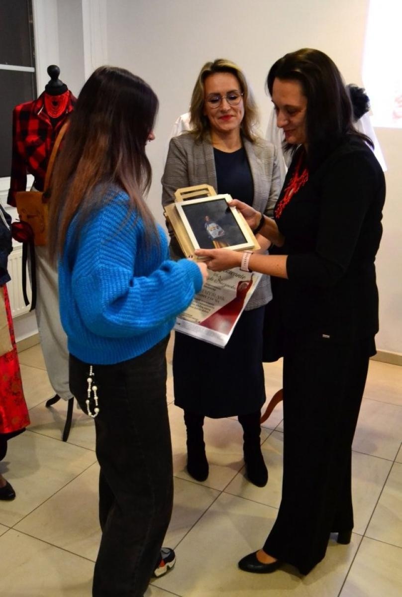 Zdjęcie w galerii na portalu naszwodzislaw.com: W rydułtowskiej książnicy podsumowano inicjatywę Fedrujemy Śląsk – Śląsk nosimy z dumą wiadomości z regionu