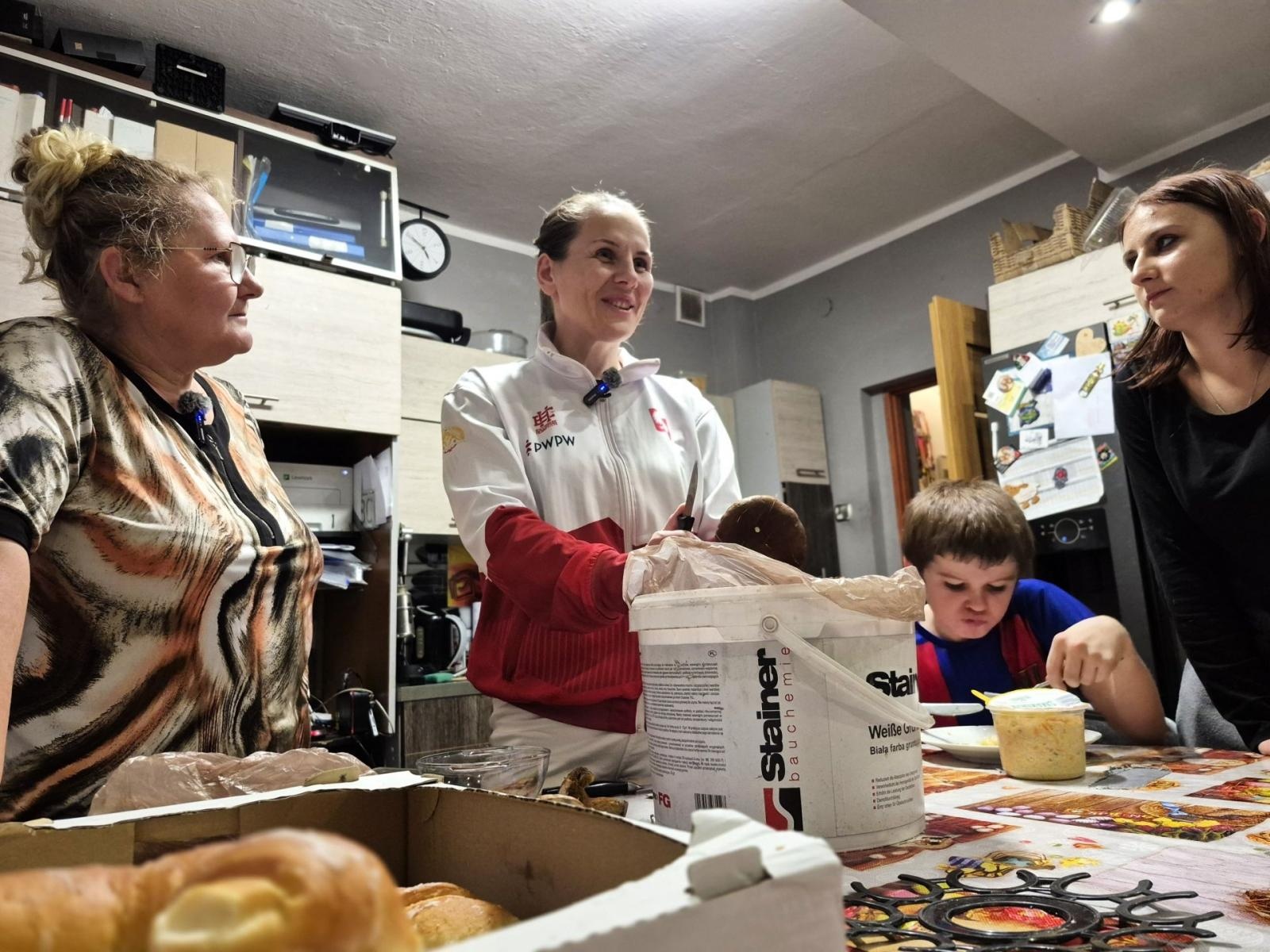 Zdjęcie w galerii na portalu naszwodzislaw.com: Sandra Pniak spędziła dzień z rodziną zastępczą wiadomości z regionu