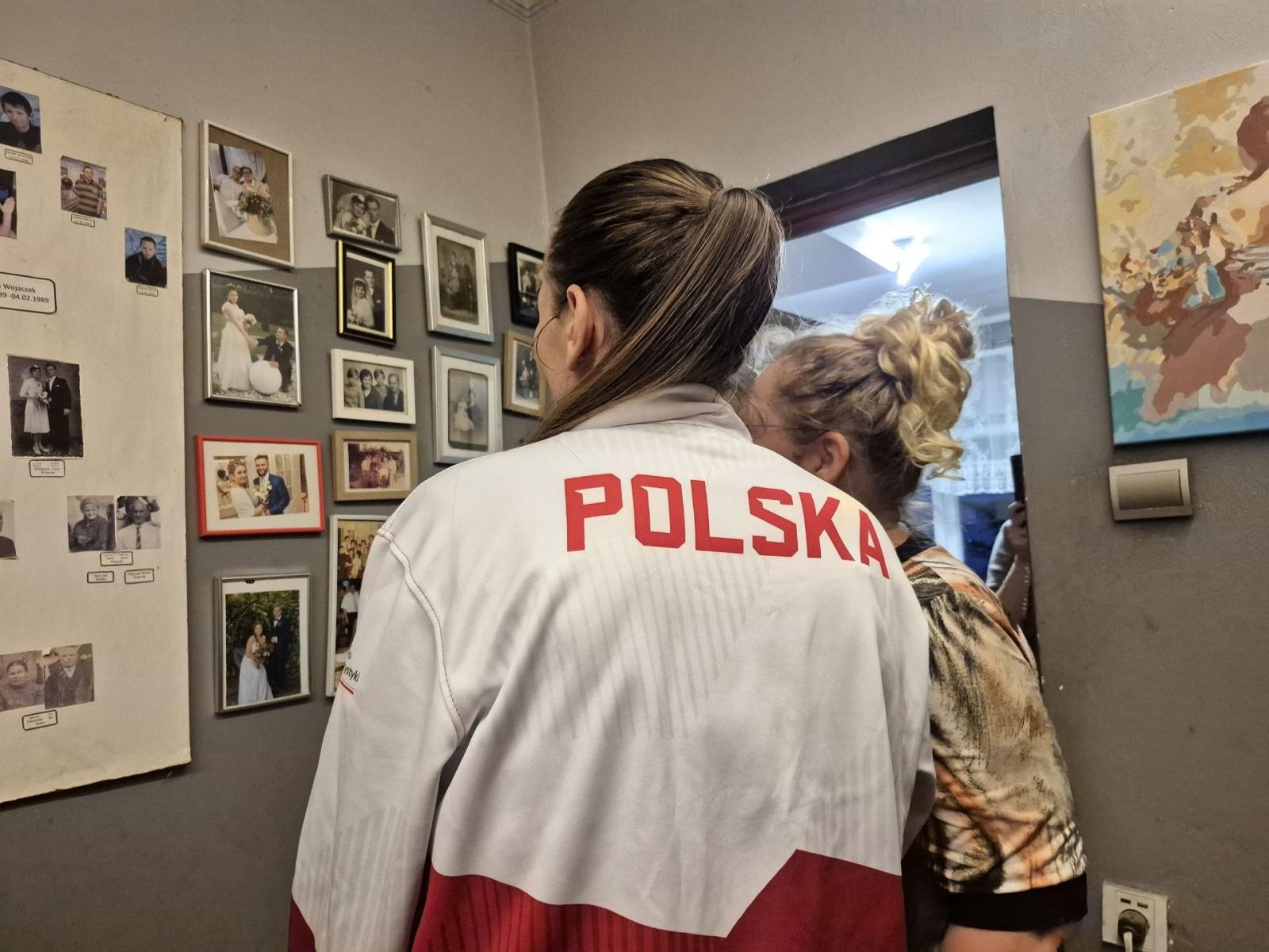 Zdjęcie w galerii na portalu naszwodzislaw.com: Sandra Pniak spędziła dzień z rodziną zastępczą wiadomości z regionu