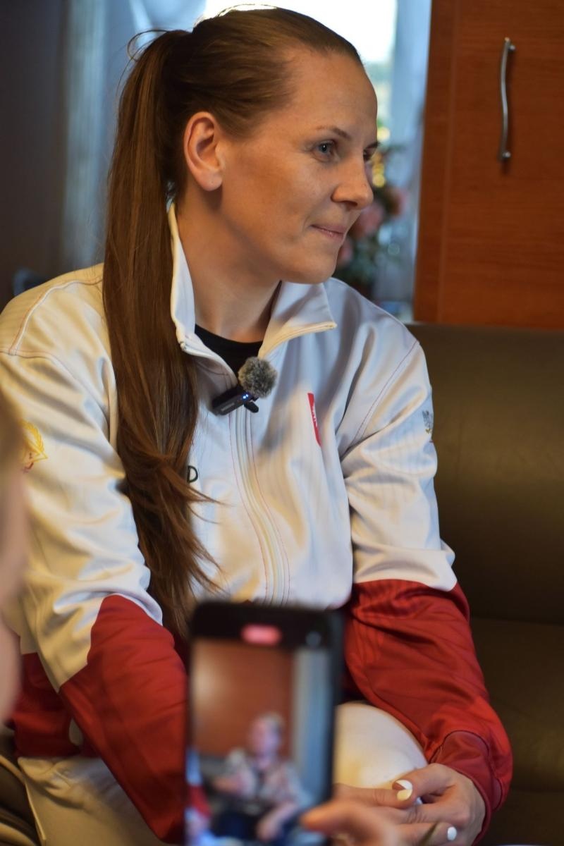 Zdjęcie w galerii na portalu naszwodzislaw.com: Sandra Pniak spędziła dzień z rodziną zastępczą wiadomości z regionu