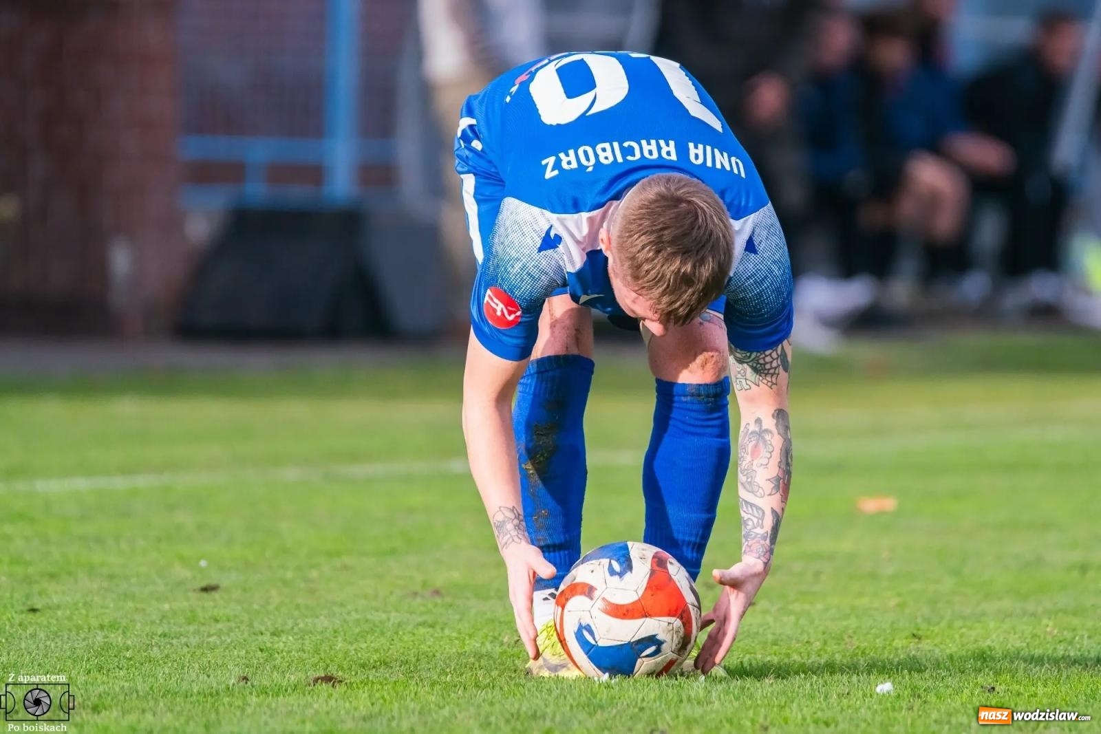 Zdjęcie w galerii na portalu naszwodzislaw.com: Unia Racibórz pokonała Czarnych Gorzyce. Przy Srebrnej polała się krew! [FOTO i WIDEO] wiadomości z regionu