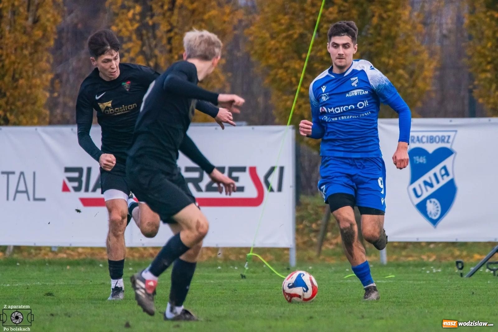 Zdjęcie w galerii na portalu naszwodzislaw.com: Unia Racibórz pokonała Czarnych Gorzyce. Przy Srebrnej polała się krew! [FOTO i WIDEO] wiadomości z regionu