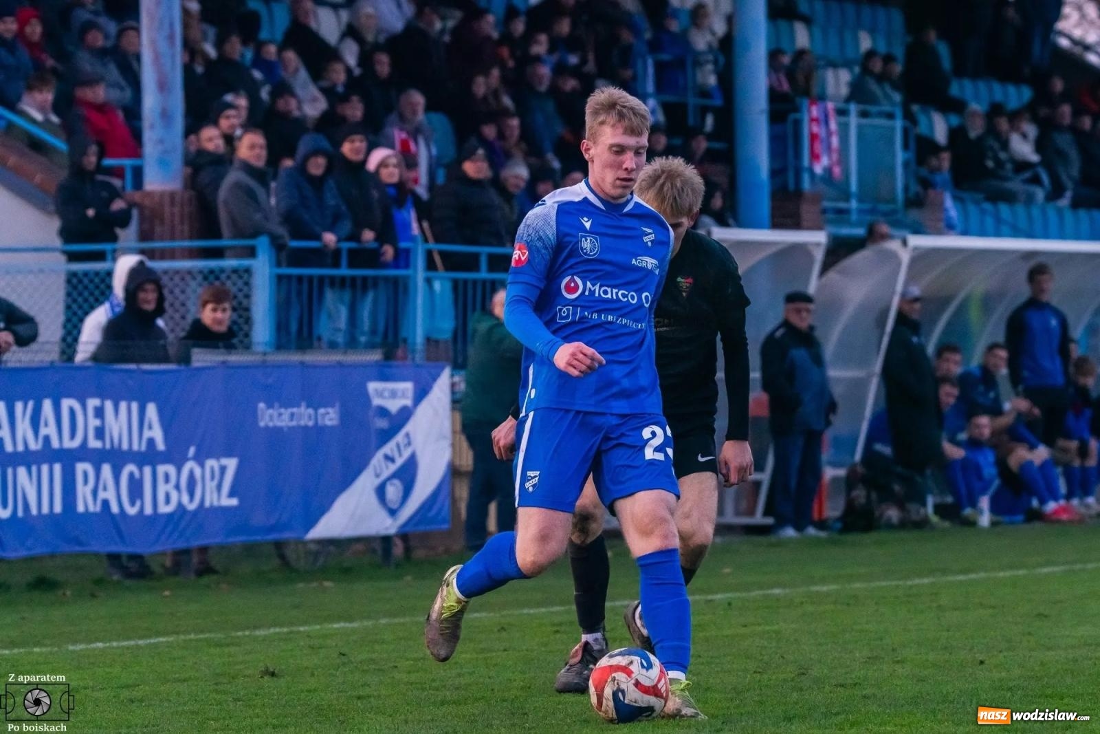 Zdjęcie w galerii na portalu naszwodzislaw.com: Unia Racibórz pokonała Czarnych Gorzyce. Przy Srebrnej polała się krew! [FOTO i WIDEO] wiadomości z regionu