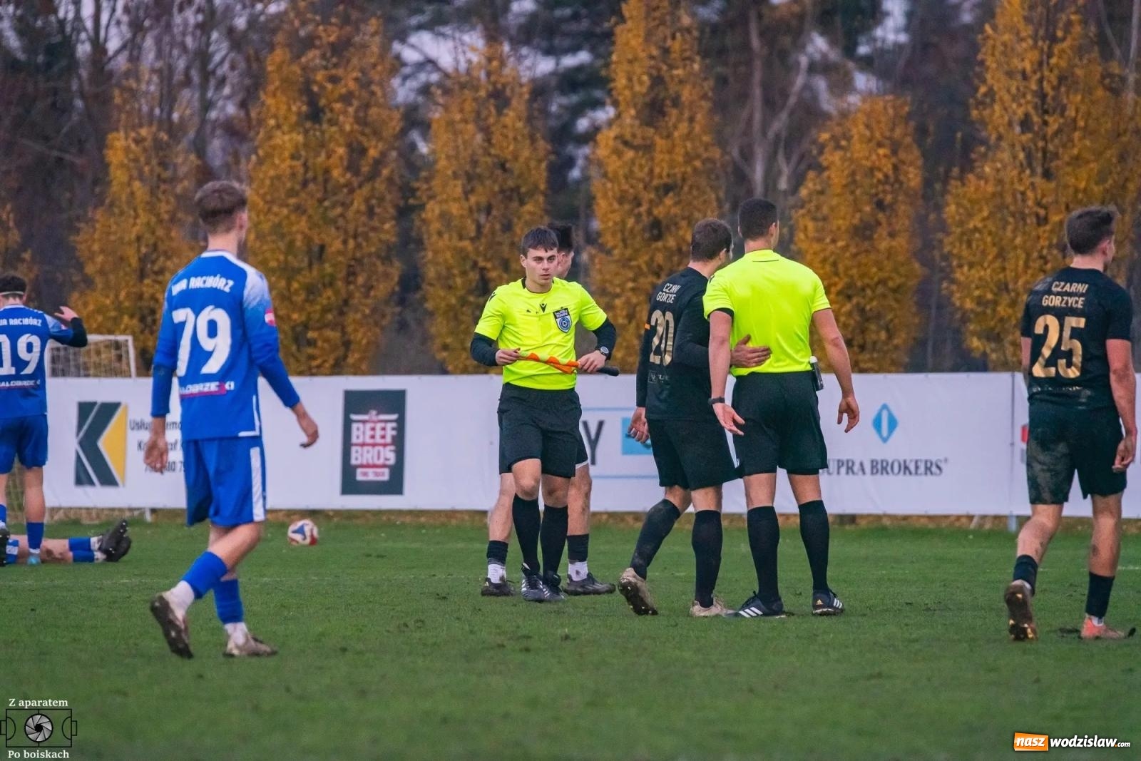 Zdjęcie w galerii na portalu naszwodzislaw.com: Unia Racibórz pokonała Czarnych Gorzyce. Przy Srebrnej polała się krew! [FOTO i WIDEO] wiadomości z regionu
