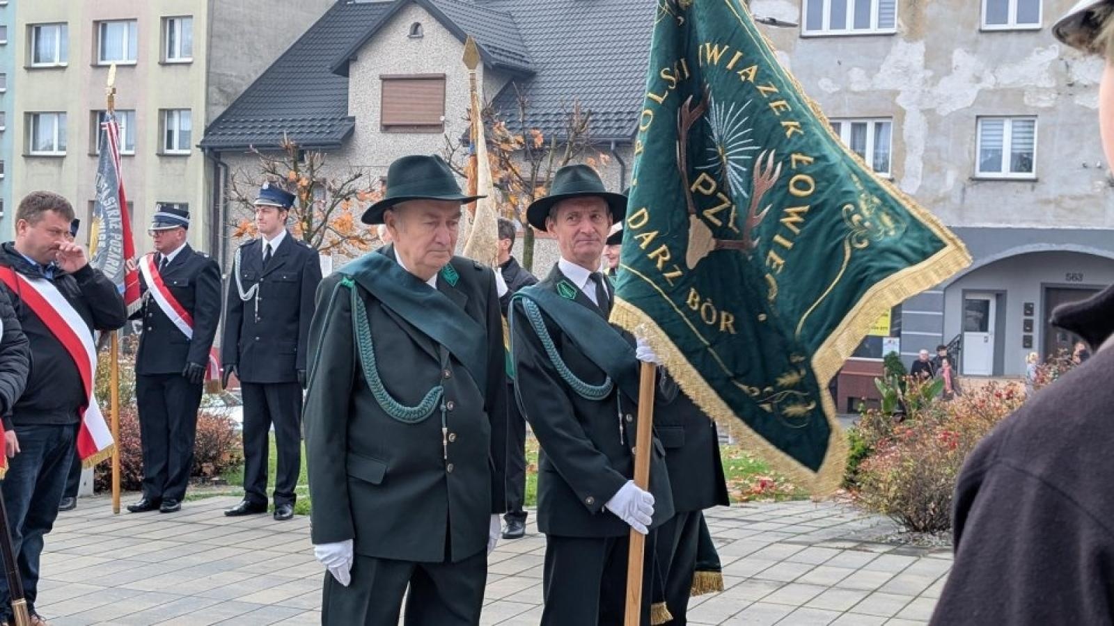 Zdjęcie w galerii na portalu naszwodzislaw.com: Pszów uczcił Narodowe Święto Niepodległości [FOTO] wiadomości z regionu