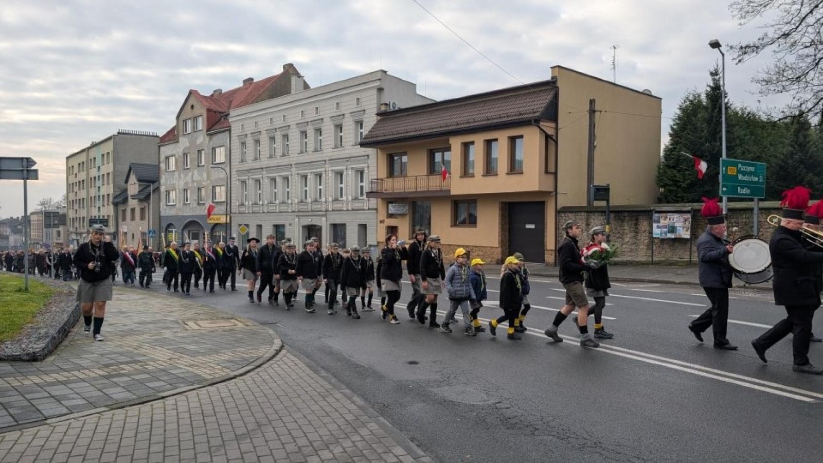 Zdjęcie w galerii na portalu naszwodzislaw.com: Pszów uczcił Narodowe Święto Niepodległości [FOTO] wiadomości z regionu