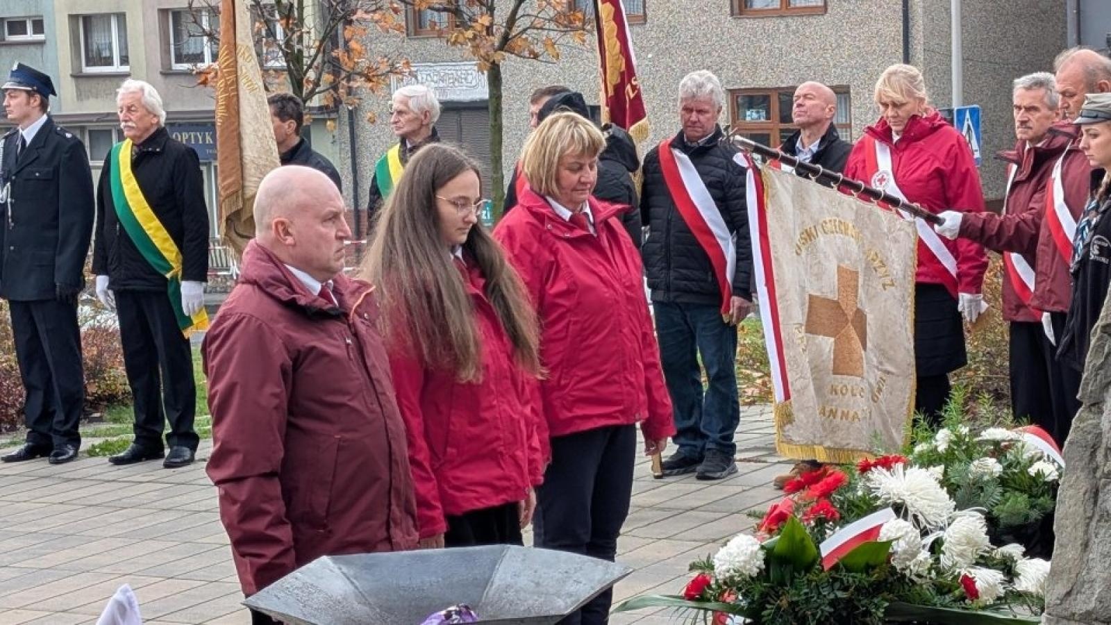 Zdjęcie w galerii na portalu naszwodzislaw.com: Pszów uczcił Narodowe Święto Niepodległości [FOTO] wiadomości z regionu