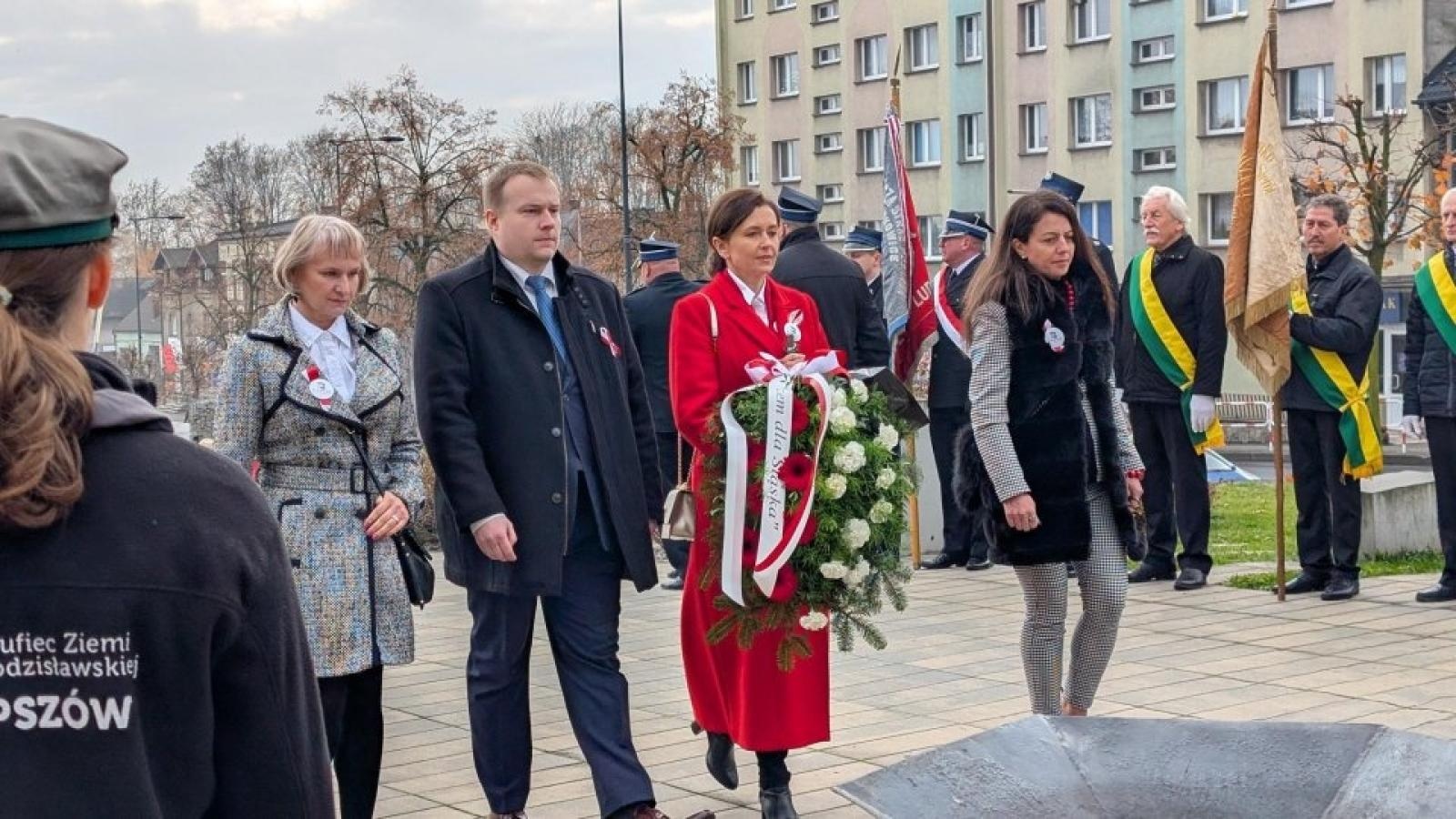 Zdjęcie w galerii na portalu naszwodzislaw.com: Pszów uczcił Narodowe Święto Niepodległości [FOTO] wiadomości z regionu