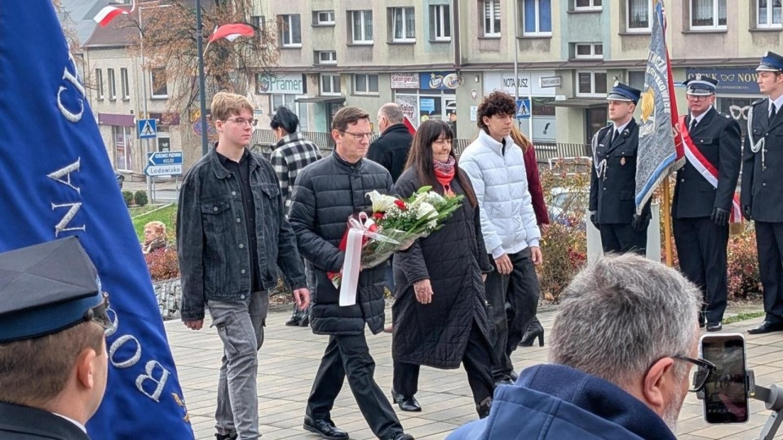 Zdjęcie w galerii na portalu naszwodzislaw.com: Pszów uczcił Narodowe Święto Niepodległości [FOTO] wiadomości z regionu