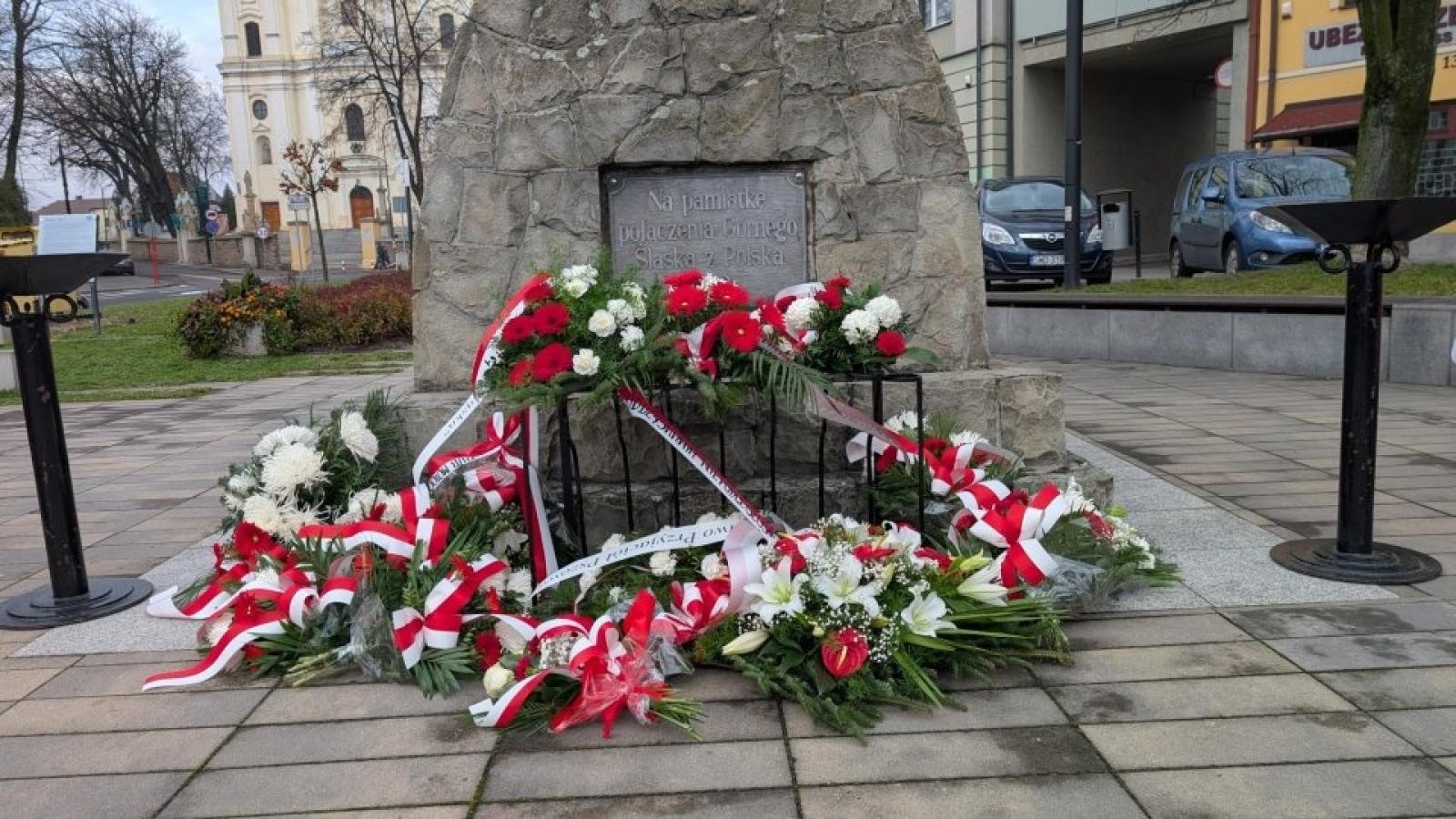 Zdjęcie w galerii na portalu naszwodzislaw.com: Pszów uczcił Narodowe Święto Niepodległości [FOTO] wiadomości z regionu