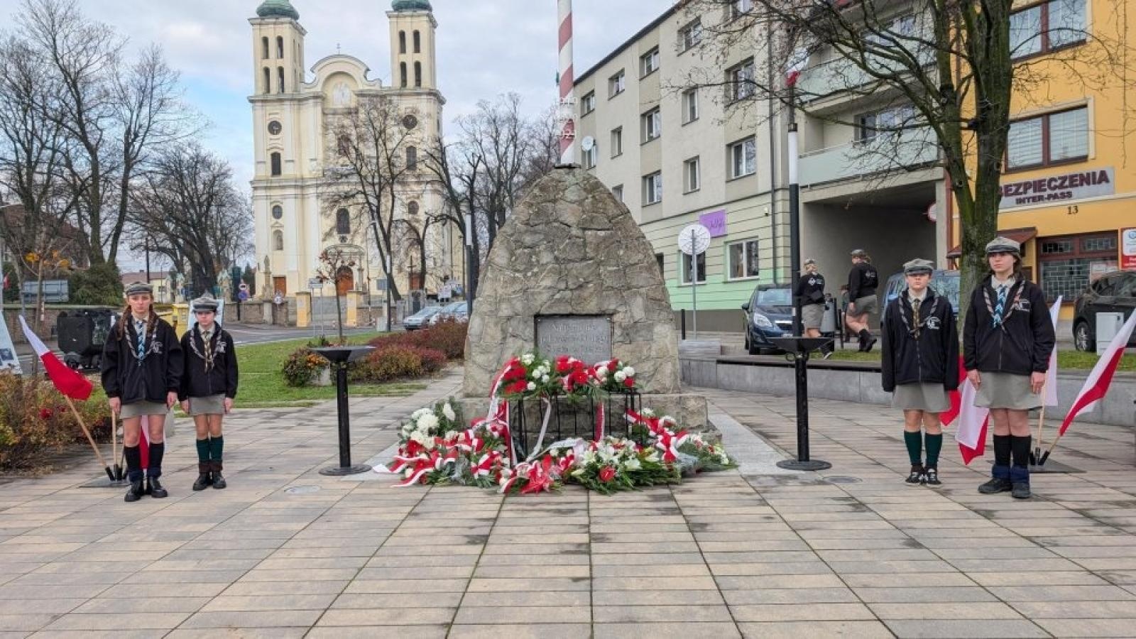Zdjęcie w galerii na portalu naszwodzislaw.com: Pszów uczcił Narodowe Święto Niepodległości [FOTO] wiadomości z regionu