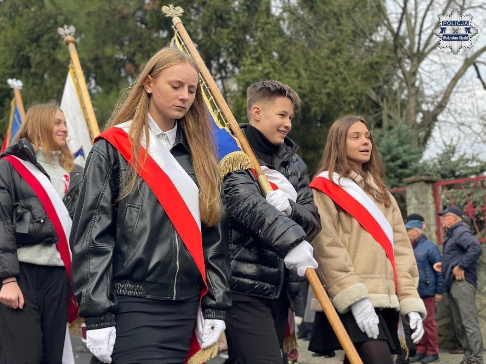 Zdjęcie w galerii na portalu naszwodzislaw.com: Policjanci czuwali nad bezpiecznym przebiegiem uroczystości w Wodzisławiu Ślaskim wiadomości z regionu