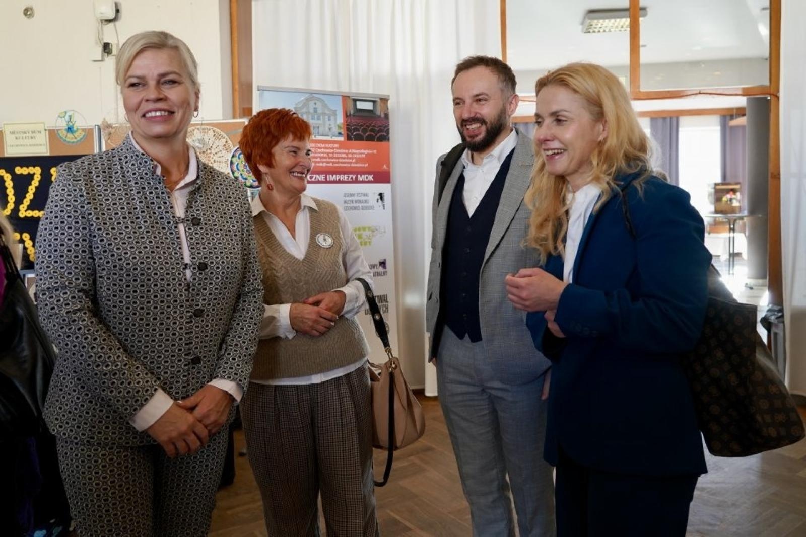 Zdjęcie w galerii na portalu naszwodzislaw.com: Rydułtowskie stowarzyszenia na Festiwalu Stowarzyszeń w Orlovej [FOTO] wiadomości z regionu
