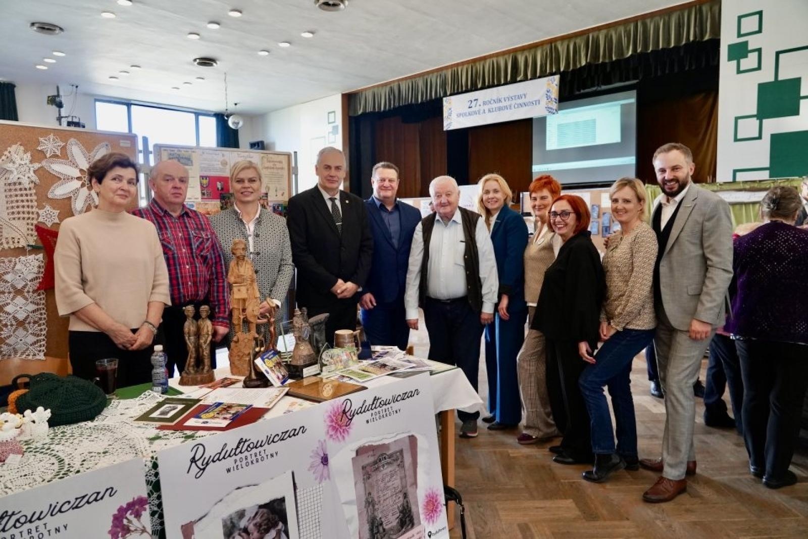 Zdjęcie w galerii na portalu naszwodzislaw.com: Rydułtowskie stowarzyszenia na Festiwalu Stowarzyszeń w Orlovej [FOTO] wiadomości z regionu