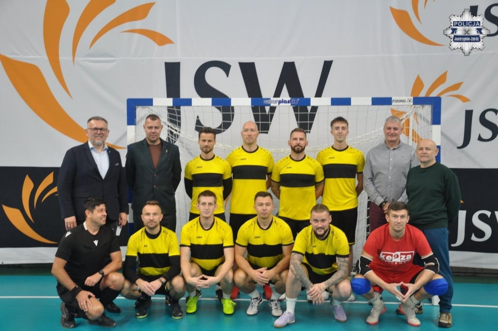 Zdjęcie w galerii na portalu naszwodzislaw.com: II turniej futsalu służb mundurowych w Jastrzębiu-Zdroju wiadomości z regionu