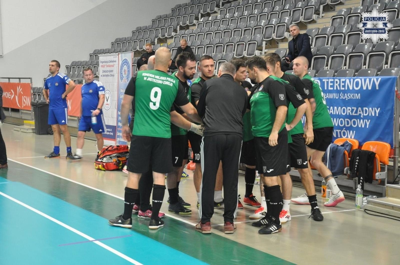 Zdjęcie w galerii na portalu naszwodzislaw.com: II turniej futsalu służb mundurowych w Jastrzębiu-Zdroju wiadomości z regionu
