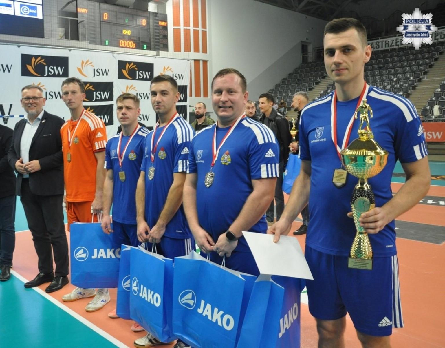 Zdjęcie w galerii na portalu naszwodzislaw.com: II turniej futsalu służb mundurowych w Jastrzębiu-Zdroju wiadomości z regionu