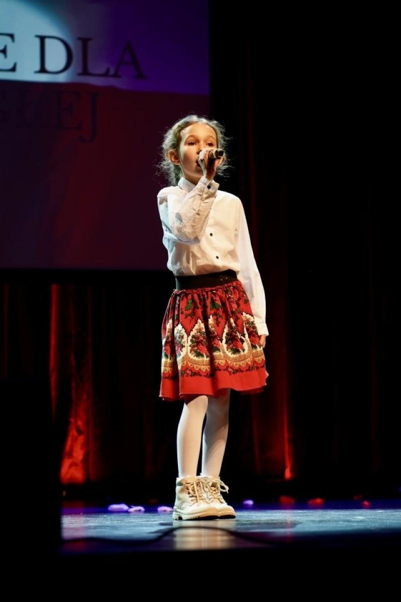 Zdjęcie w galerii na portalu naszwodzislaw.com: Rydułtowy: Wydarzenie dla Niepodległej. Wspólne świętowanie w biało-czerwonych barwach [FOTO] wiadomości z regionu