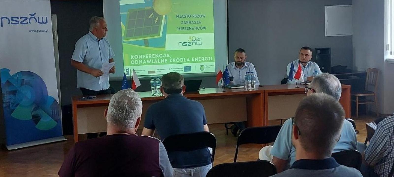 Zdjęcie w galerii na portalu naszwodzislaw.com: W Pszowie zakończył się projekt pn. Montaż instalacji OZE na budynkach użyteczności publicznej wiadomości z regionu