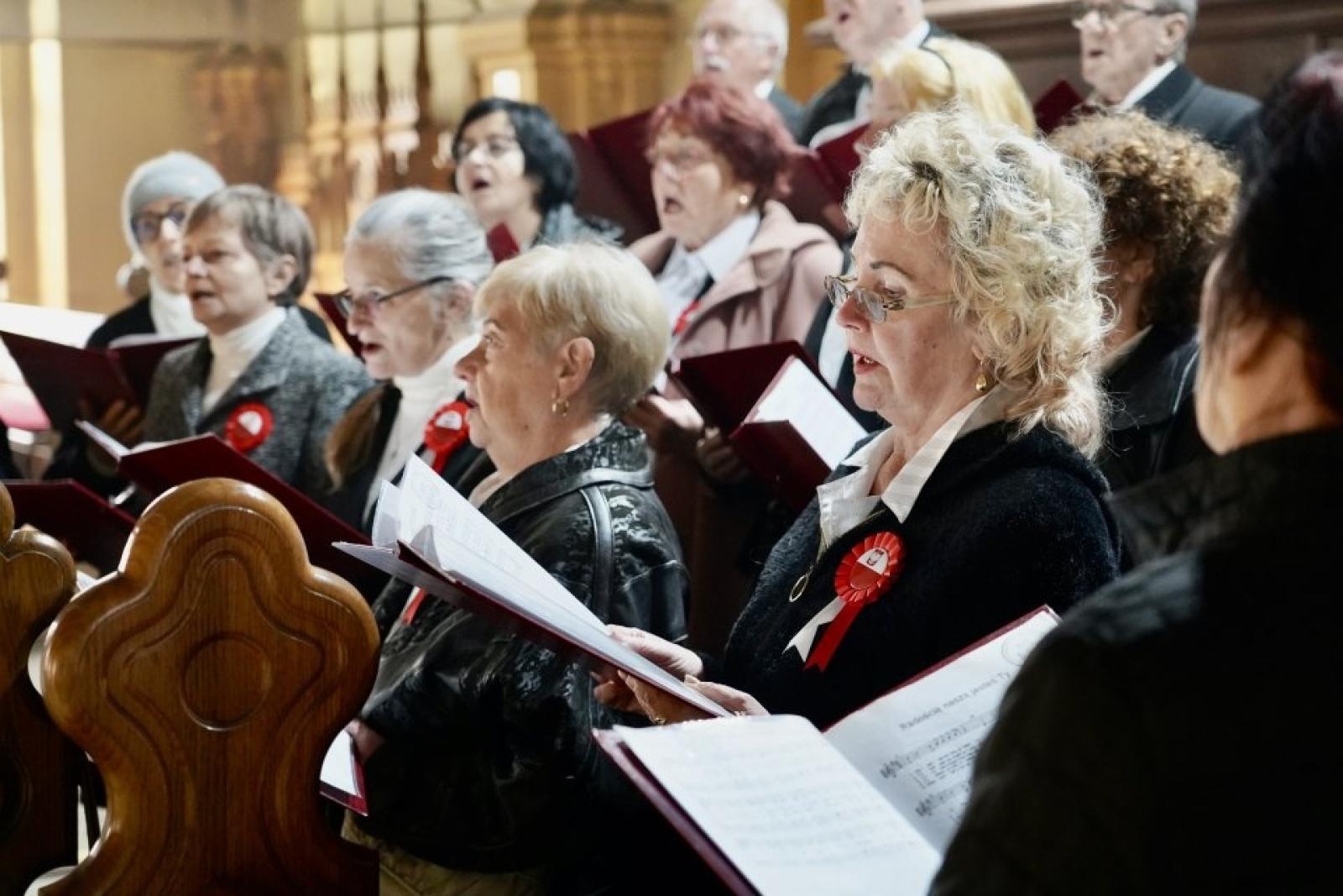 Zdjęcie w galerii na portalu naszwodzislaw.com: Miejskie obchody Święta Niepodległości w Rydułtowach [FOTO] wiadomości z regionu