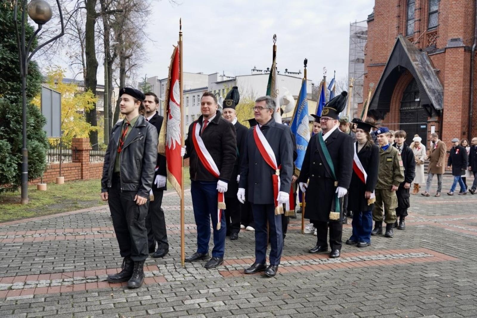 Zdjęcie w galerii na portalu naszwodzislaw.com: Miejskie obchody Święta Niepodległości w Rydułtowach [FOTO] wiadomości z regionu