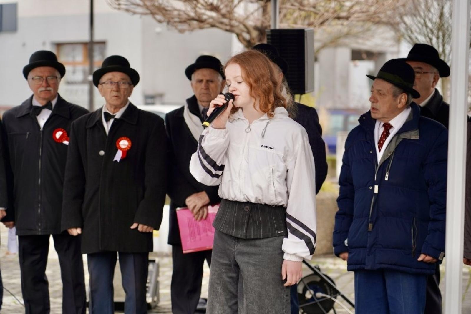 Zdjęcie w galerii na portalu naszwodzislaw.com: Miejskie obchody Święta Niepodległości w Rydułtowach [FOTO] wiadomości z regionu