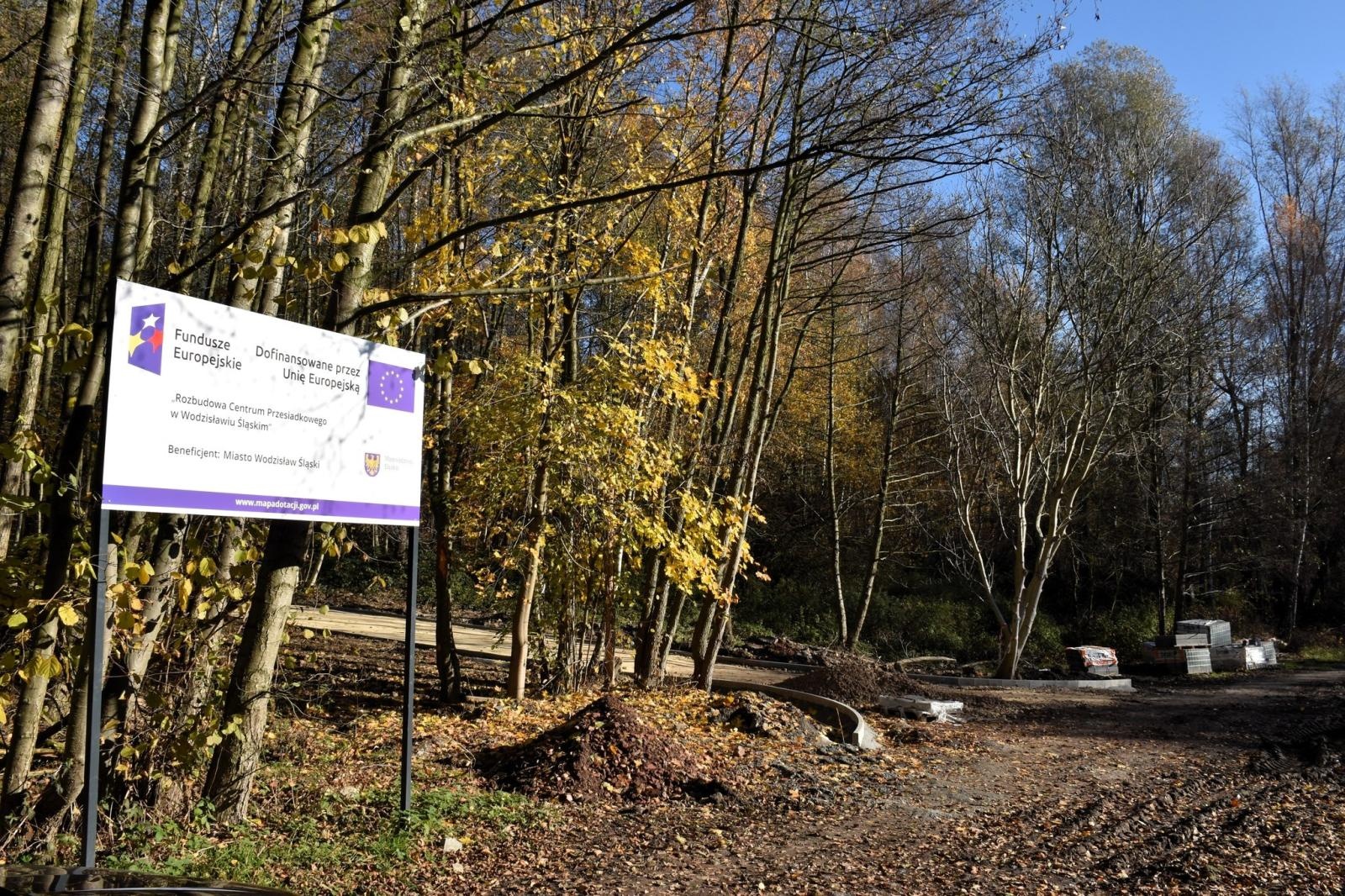 Zdjęcie w galerii na portalu naszwodzislaw.com: Łącznik Osiedla Batory i Rodzinnego Parku Rozrywki nabiera kształtów wiadomości z regionu