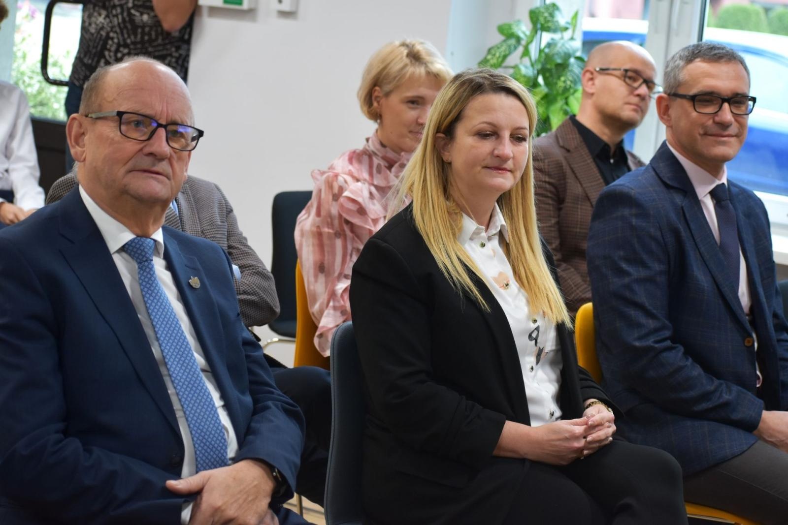 Zdjęcie w galerii na portalu naszwodzislaw.com: Dwie powiatowe szkoły mają nowoczesne Zielone Pracownie wiadomości z regionu