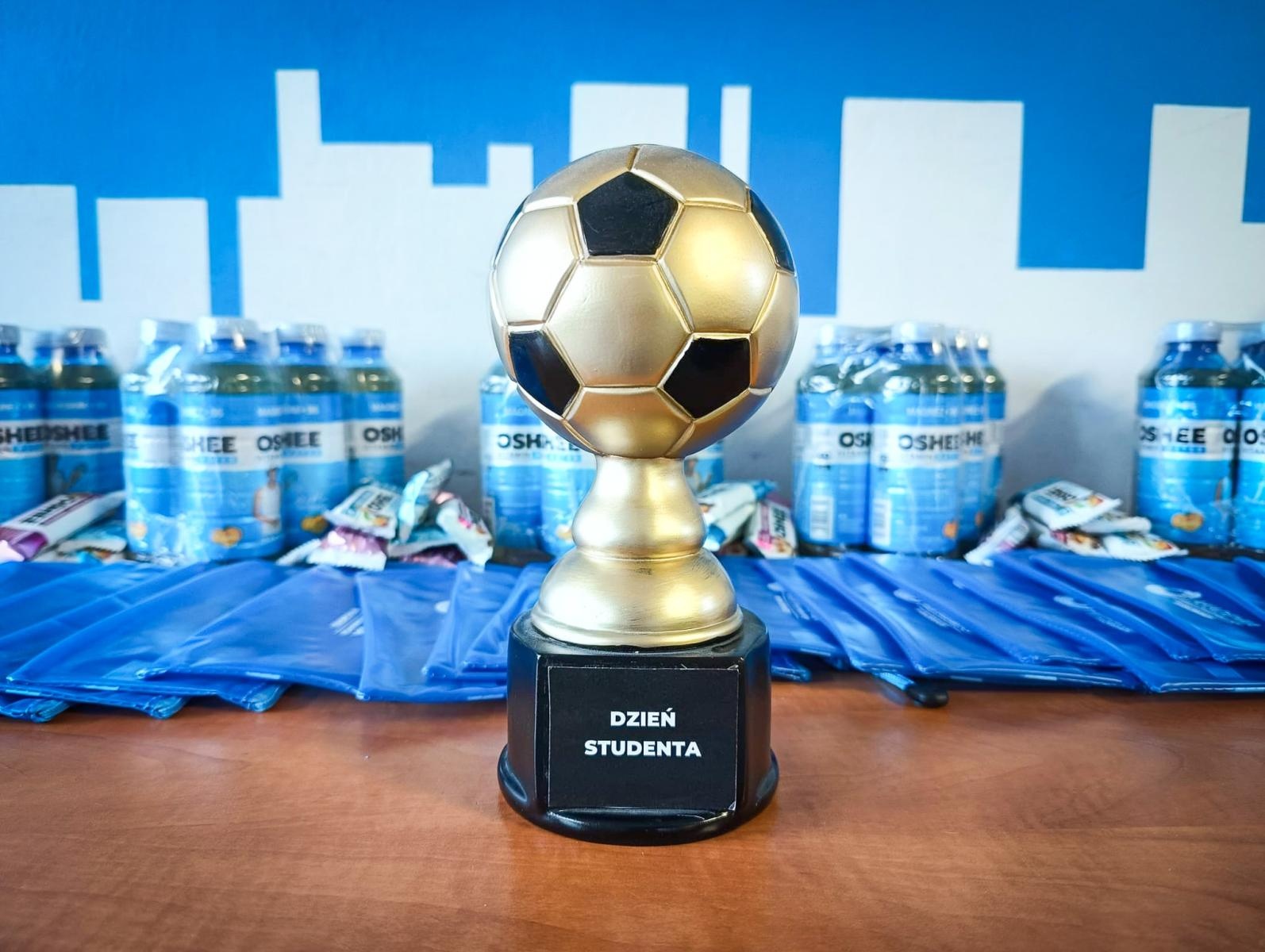 Zdjęcie w galerii na portalu naszwodzislaw.com: Międzynarodowy Dzień Studenta w raciborskiej ANS. Święto pełne energii, integracji i słodkich atrakcji wiadomości z regionu