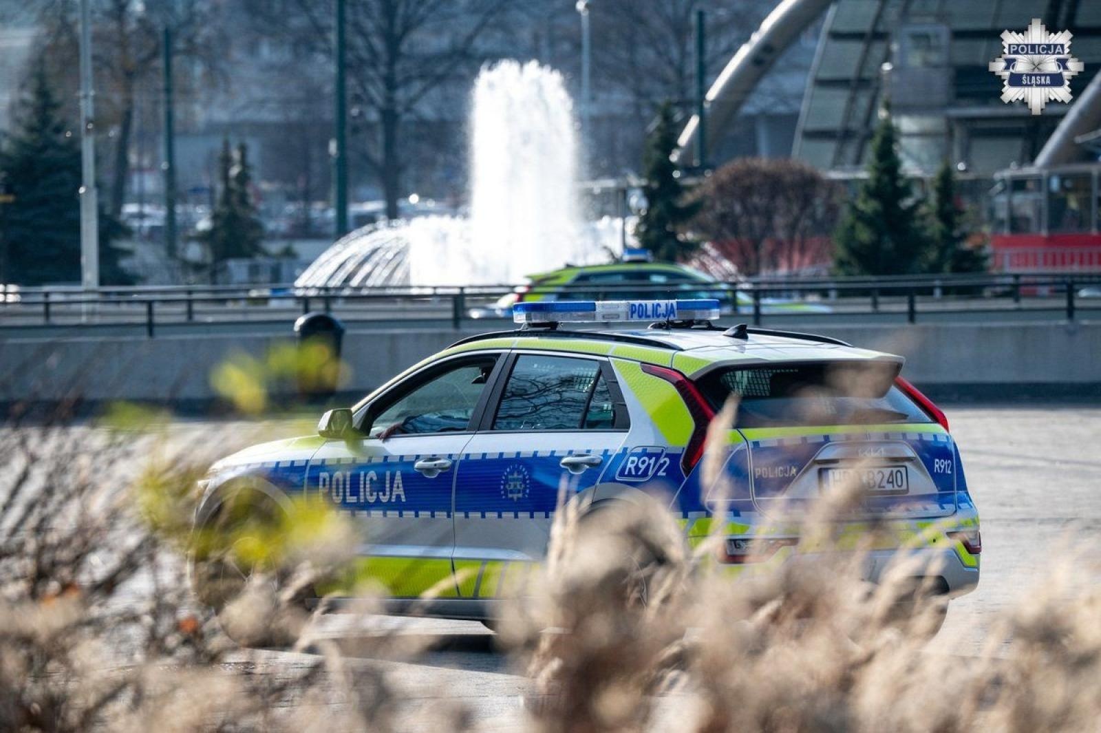 Zdjęcie w galerii na portalu naszwodzislaw.com: Nowy radiowóz zasilił flotę wodzisławskiej policji wiadomości z regionu