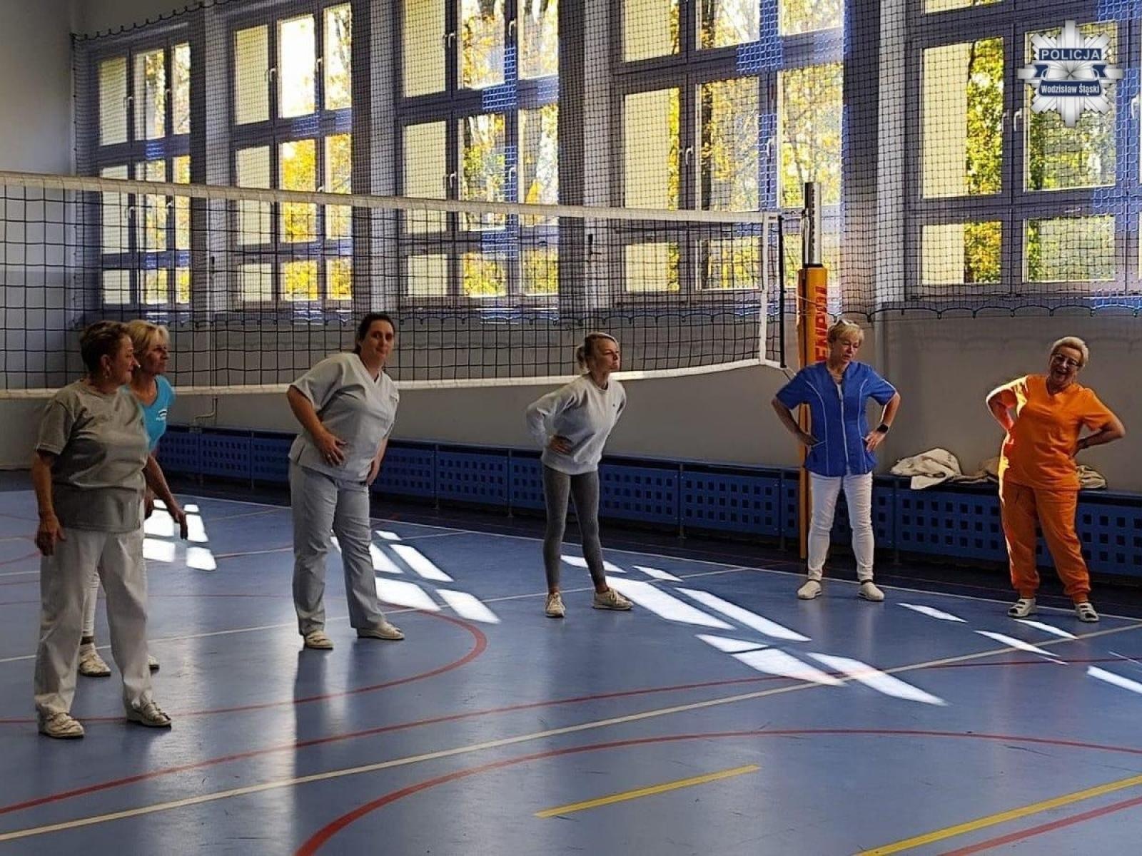 Zdjęcie w galerii na portalu naszwodzislaw.com: Szkolenie z samoobrony dla pracowników gorzyckiego WOLO wiadomości z regionu