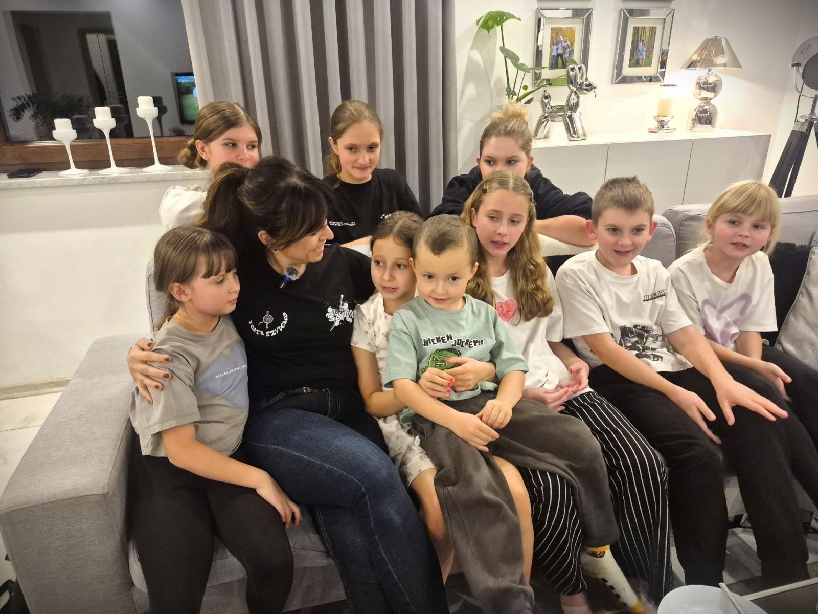 Zdjęcie w galerii na portalu naszwodzislaw.com: Dorota Krawczyk w domu pełnym miłości. Wyjątkowy dzień z rodziną Zozworków wiadomości z regionu