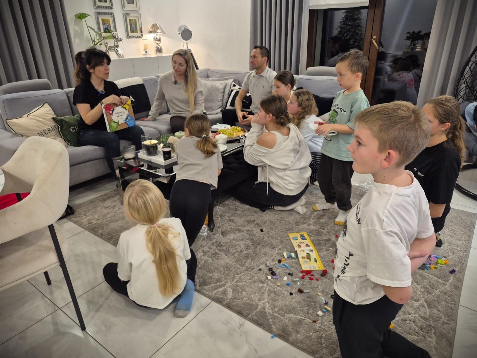 Zdjęcie w galerii na portalu naszwodzislaw.com: Dorota Krawczyk w domu pełnym miłości. Wyjątkowy dzień z rodziną Zozworków wiadomości z regionu