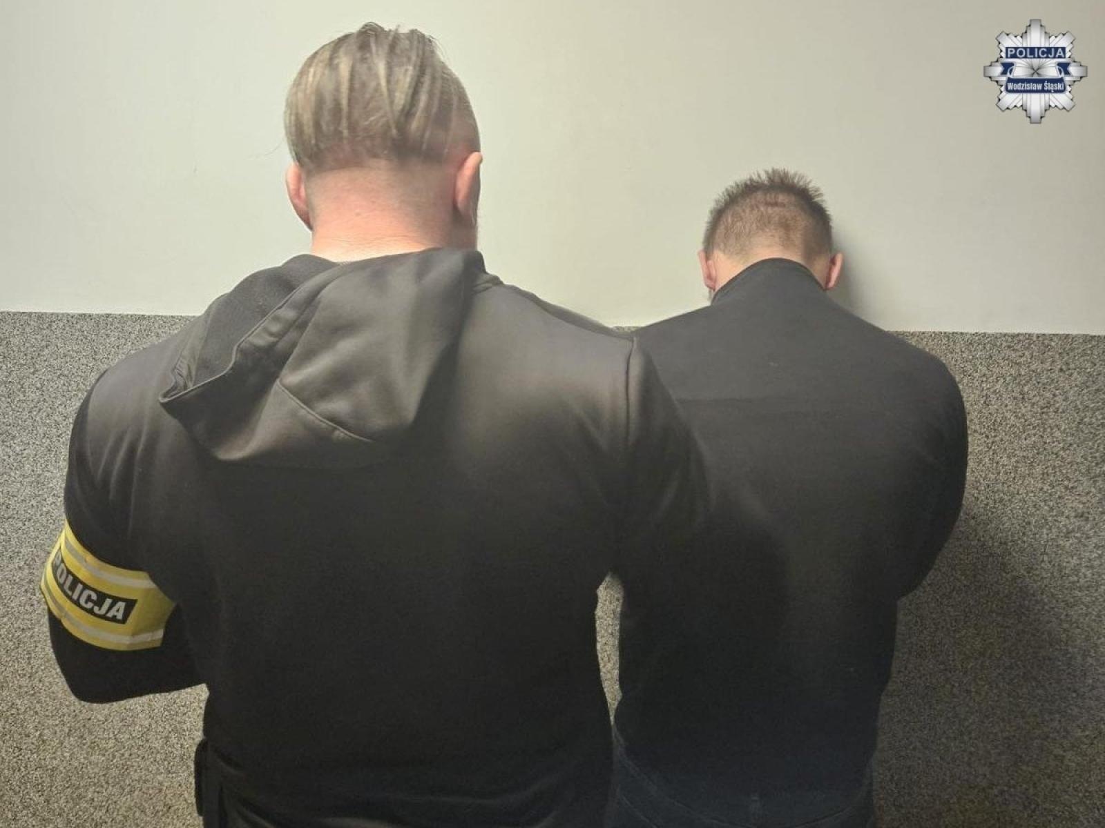 Zdjęcie w galerii na portalu naszwodzislaw.com: Sprawcy kradzieży z włamaniem ustaleni i zatrzymani. To trzej mieszkańcy Rybnika wiadomości z regionu