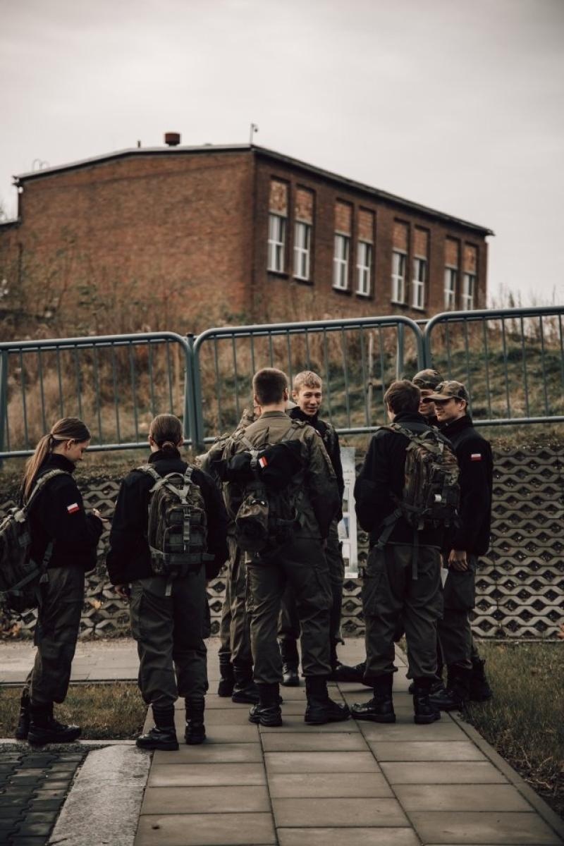 Zdjęcie w galerii na portalu naszwodzislaw.com: Memoriał Powstań Śląskich na rydułtowskiej strzelnicy wiadomości z regionu