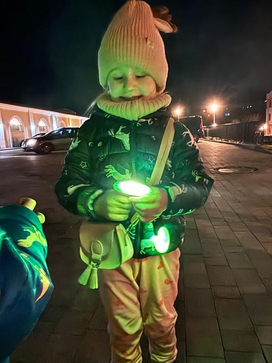 Zdjęcie w galerii na portalu naszwodzislaw.com: Widoczni po zmroku! Akcja profilaktyczna znów przyciągnęła mieszkańców wiadomości z regionu