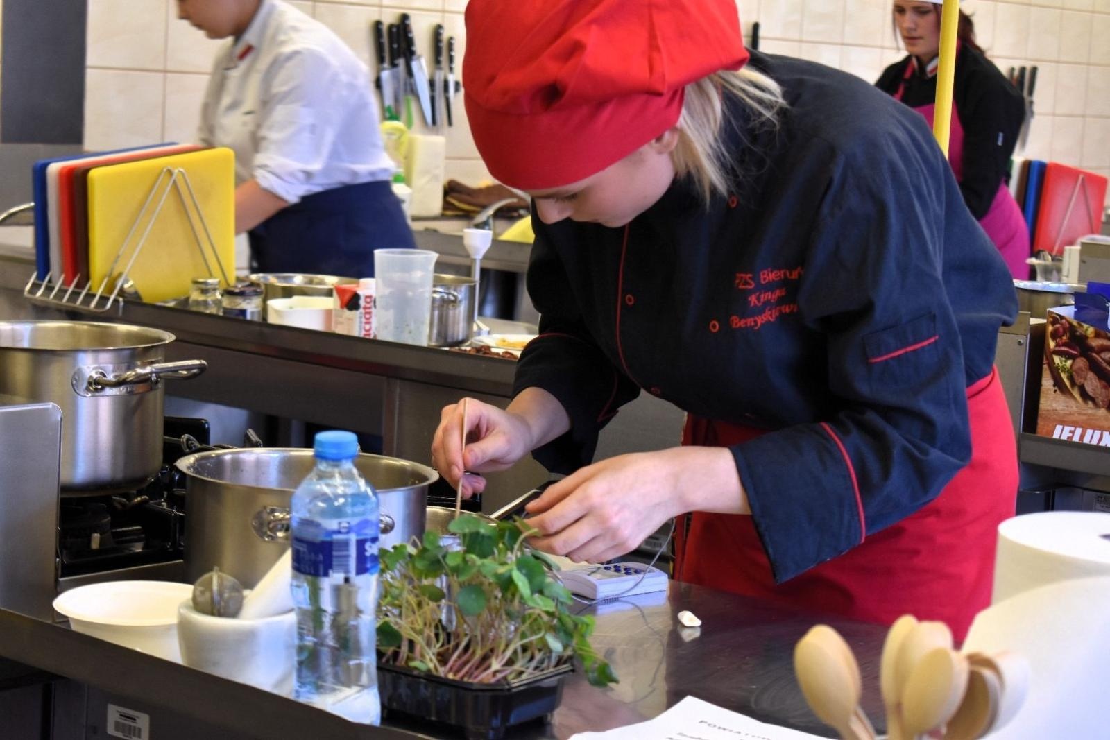Zdjęcie w galerii na portalu naszwodzislaw.com: Kulinarne arcydzieła. Za nami Śląska Jesień Kulinarna [FOTO] wiadomości z regionu