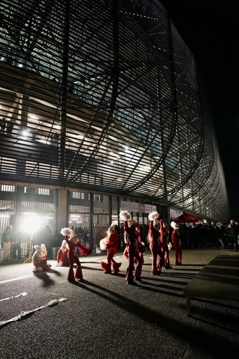 Zdjęcie w galerii na portalu naszwodzislaw.com: Rydułtowy wspierają Trójkolorowych. Wyjątkowe chwile podczas meczu Górnika [FOTO] wiadomości z regionu