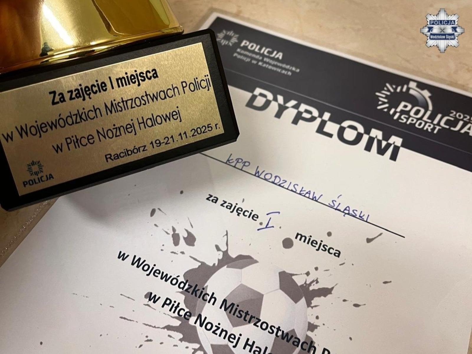 Zdjęcie w galerii na portalu naszwodzislaw.com: Mundurowi z Wodzisławia Śląskiego mistrzami Śląska wiadomości z regionu
