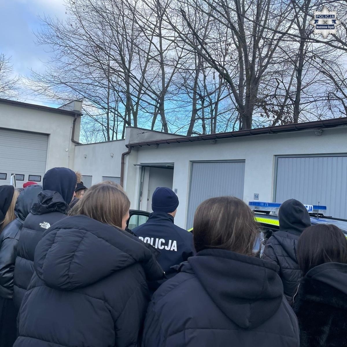 Zdjęcie w galerii na portalu naszwodzislaw.com: Kadeci z Rydułtów w wodzisławskiej jednostce policji wiadomości z regionu