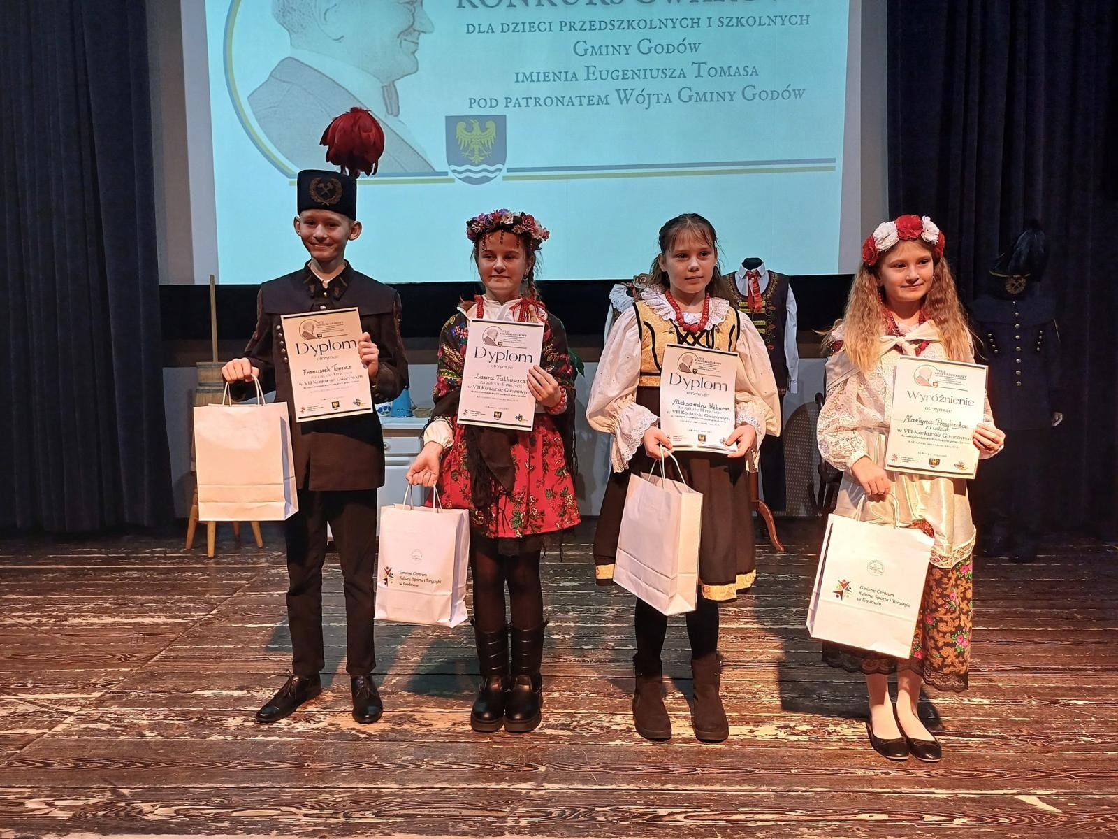 Zdjęcie w galerii na portalu naszwodzislaw.com: Godów: Konkurs gwarowy za nami. To oni godajom nejlepi wiadomości z regionu