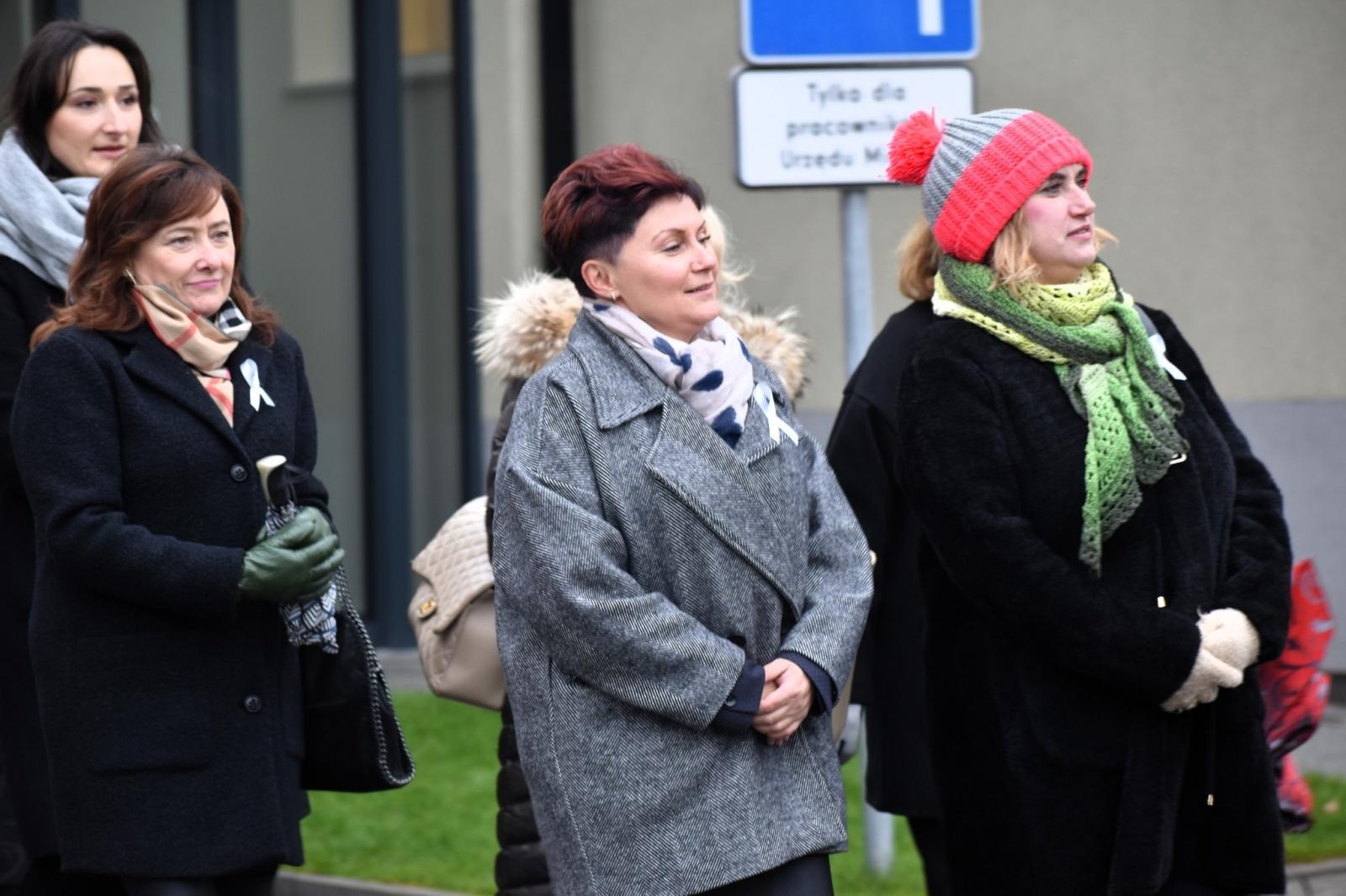 Zdjęcie w galerii na portalu naszwodzislaw.com: Wodzisław Śląski. Marsz białej wstążki przeszedł ulicami miasta [FOTO] wiadomości z regionu