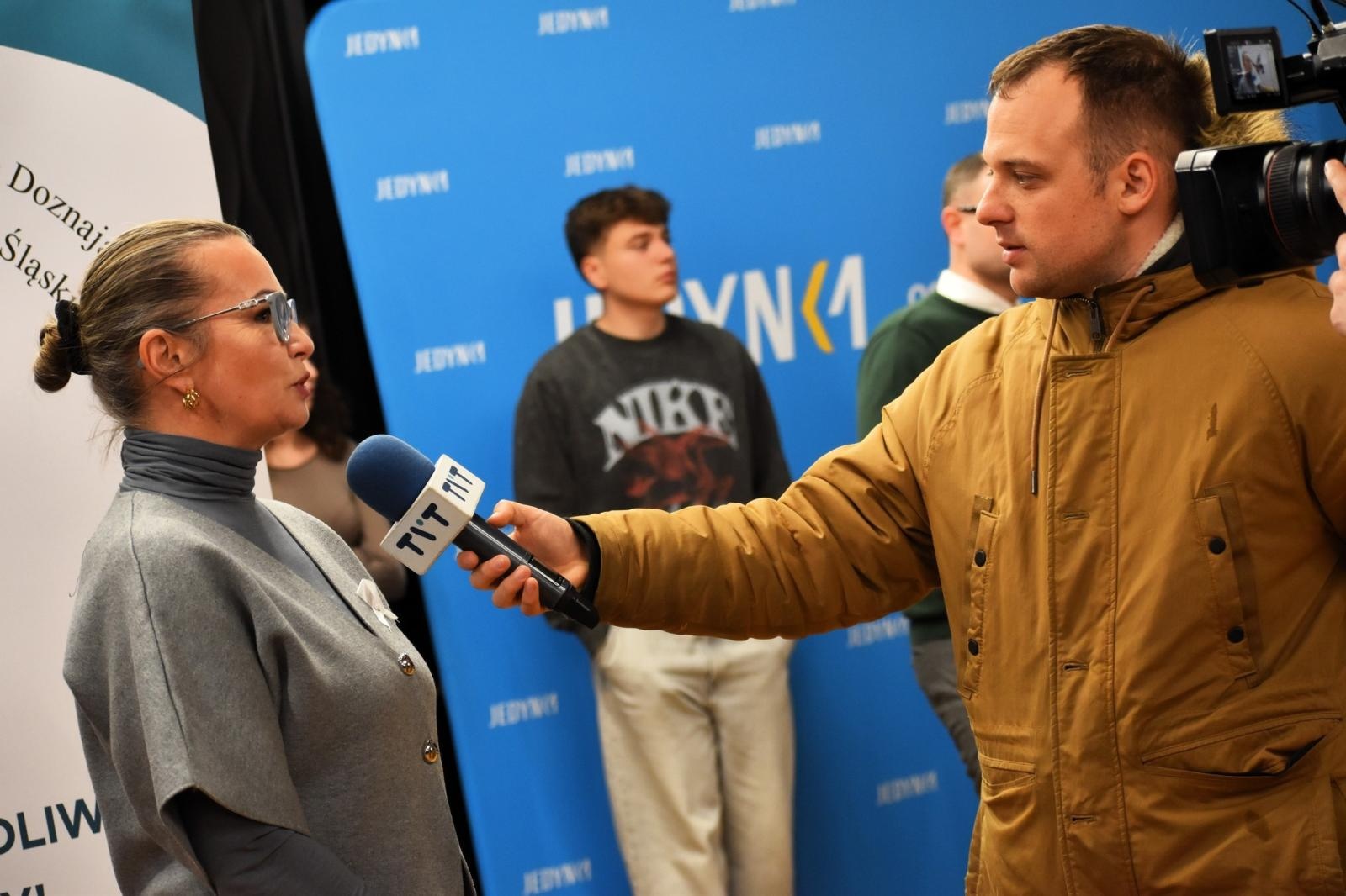 Zdjęcie w galerii na portalu naszwodzislaw.com: Wodzisław Śląski. Marsz białej wstążki przeszedł ulicami miasta [FOTO] wiadomości z regionu